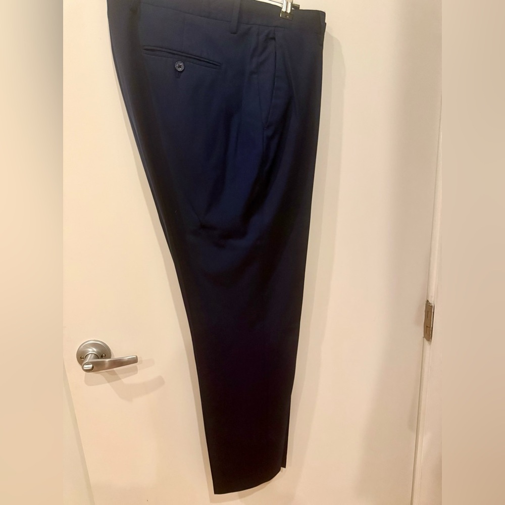 MANGO navy blue slim fit FULL SUIT. Jacket 42R, pants size 36 - Picture 2 of 3